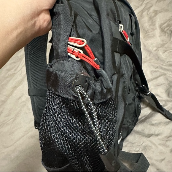 The North Face Small Shot Backpack - Black - One Size - Picture 2 of 5